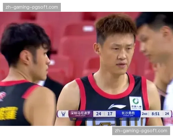 深圳男篮大胜新疆32分 王浩然22分奇兵表现助队保留希望